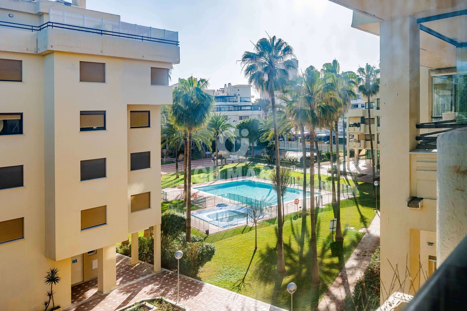 3 slaapkamer Flat te koop in Torremolinos met zwembad garage - € 800.000 (Ref: 9659776)