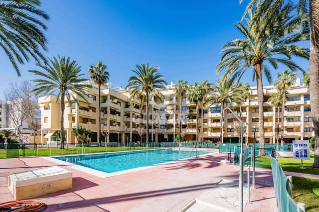 Piso de 3 habitaciones en Torremolinos en venta con piscina garaje - 890.000 € (Ref: 9659776)