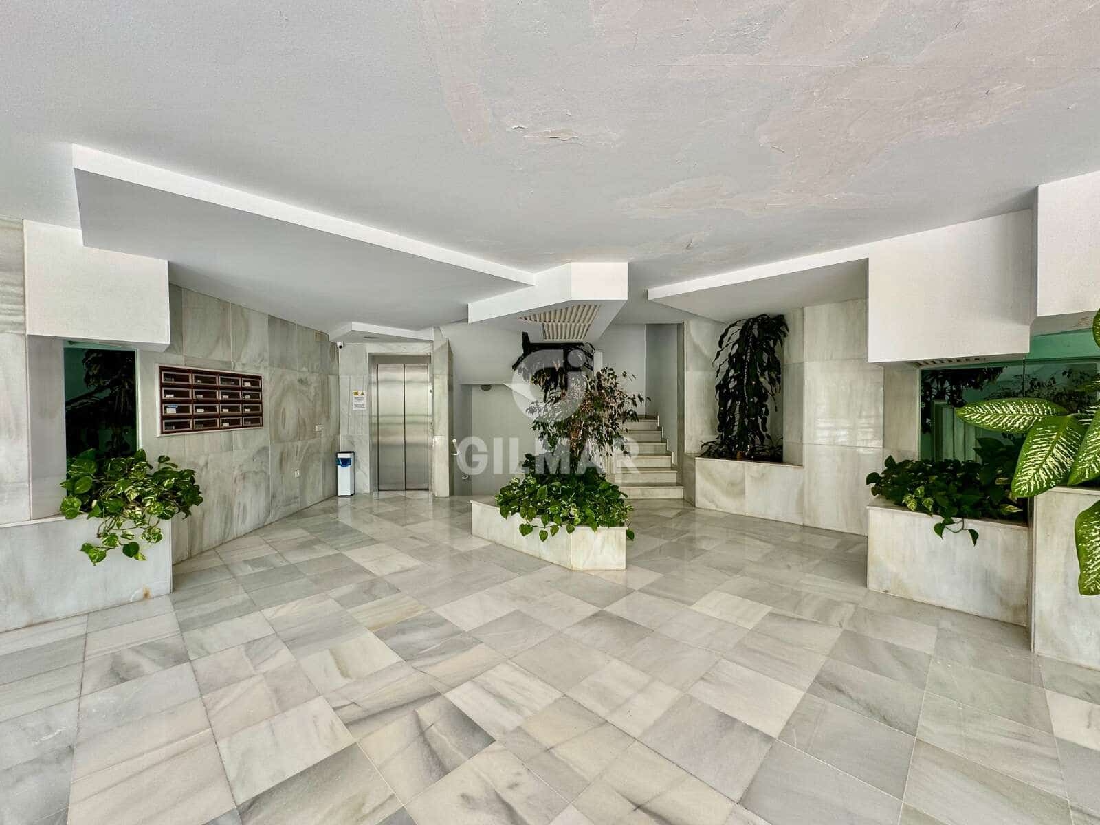 Piso de 3 habitaciones en Torremolinos en venta con piscina garaje - 745.000 € (Ref: 9659776)