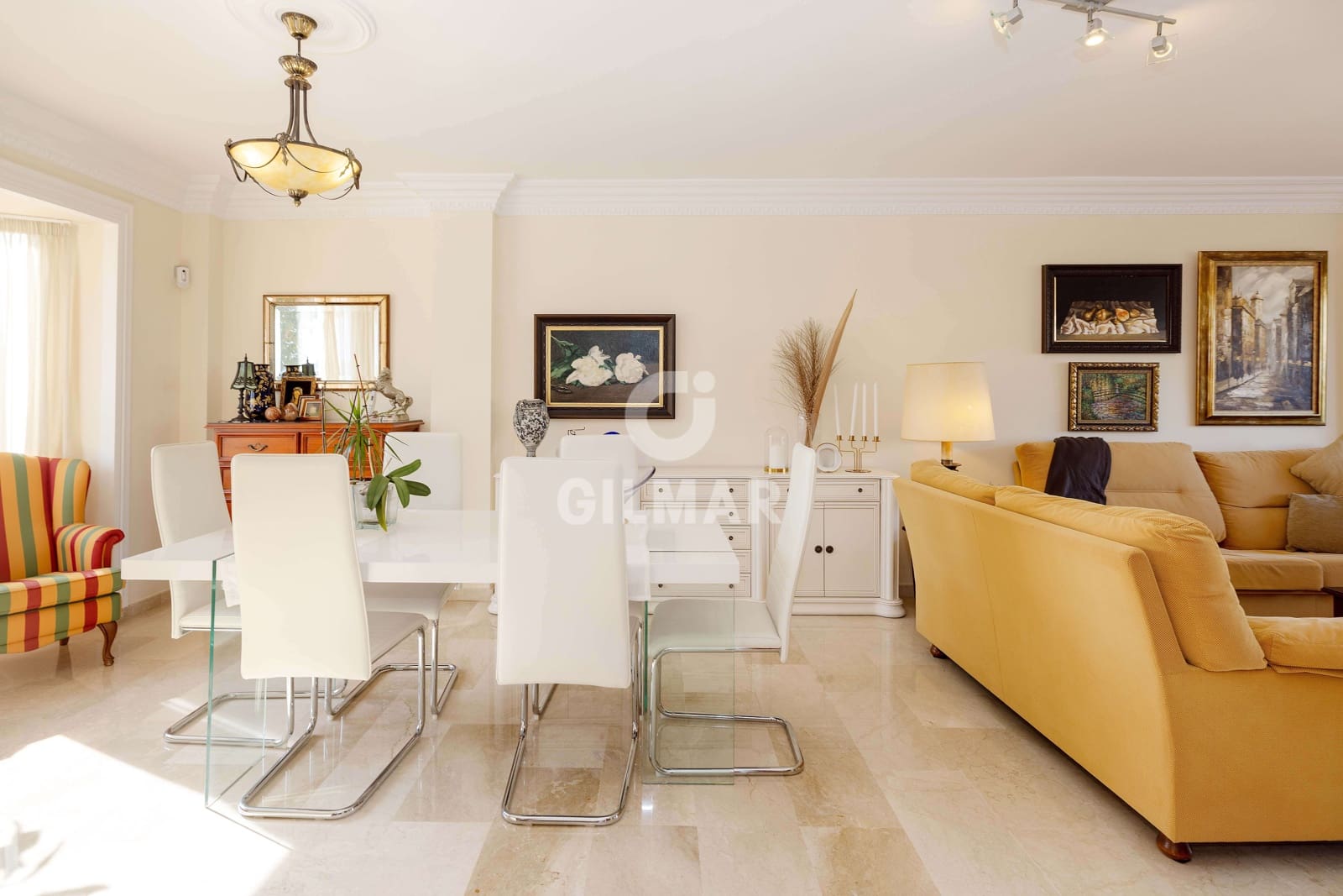 5 slaapkamer Villa te koop in Torrequebrada met zwembad - € 1.250.000 (Ref: 9659777)