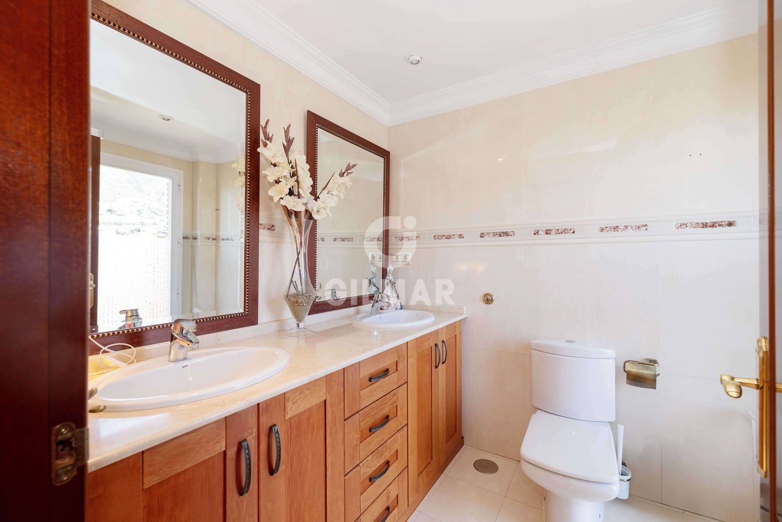 5 slaapkamer Villa te koop in Torrequebrada met zwembad - € 1.250.000 (Ref: 9659777)