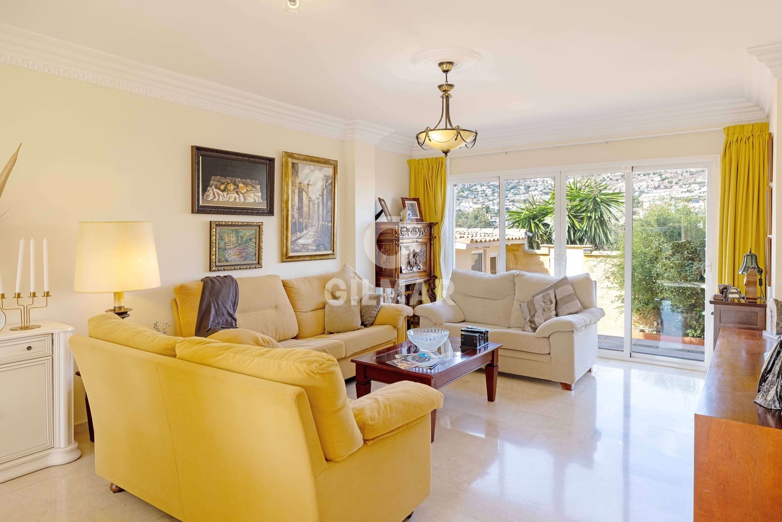 5 slaapkamer Villa te koop in Torrequebrada met zwembad - € 1.250.000 (Ref: 9659777)