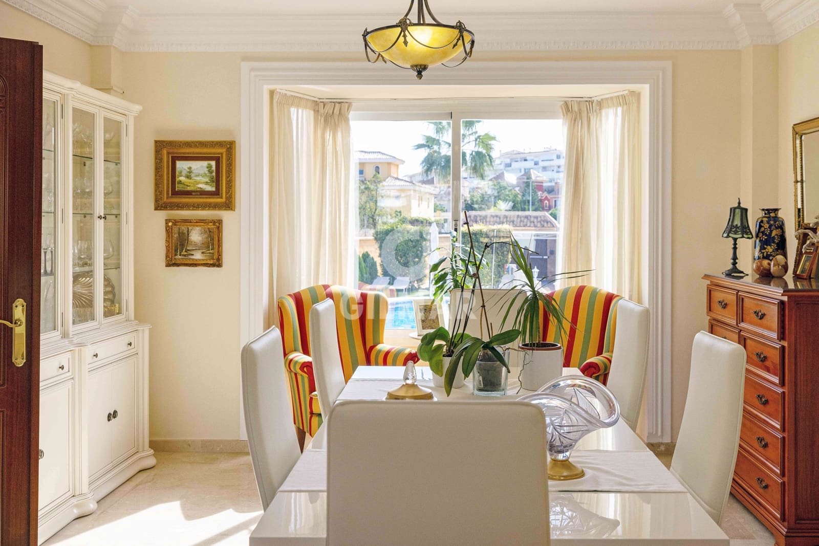 5 slaapkamer Villa te koop in Torrequebrada met zwembad - € 1.250.000 (Ref: 9659777)