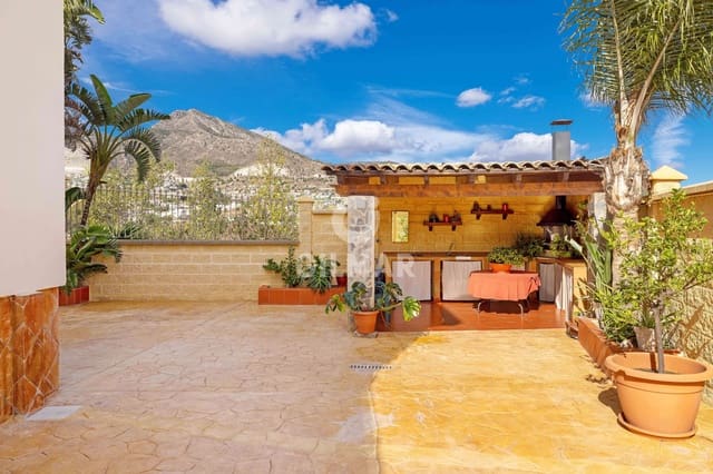 5 soverom Villa til salgs i Benalmádena med svømmebasseng - € 1 250 000 (Ref: 9659777)