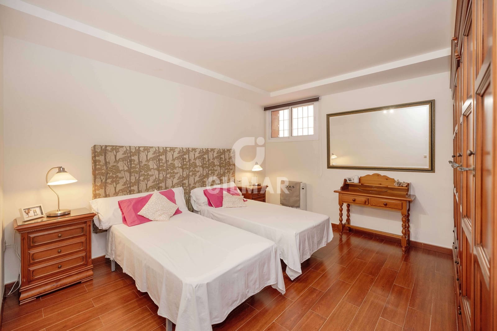 5 slaapkamer Villa te koop in Torrequebrada met zwembad - € 1.250.000 (Ref: 9659777)