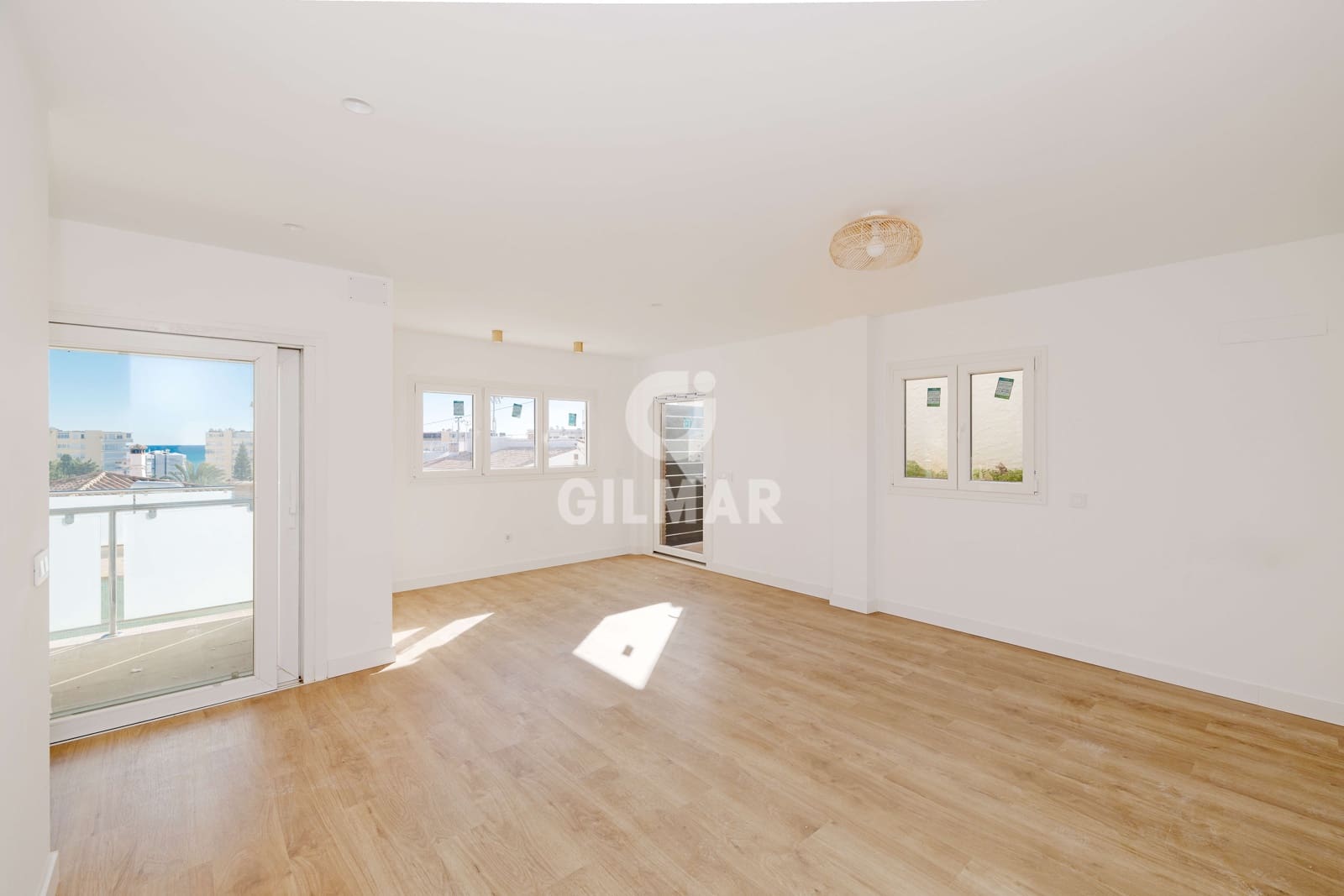 3 makuuhuone Asunto myytävänä paikassa Torremolinos mukana uima-altaan 
autotalli - 590 000 € (Ref: 9659778)