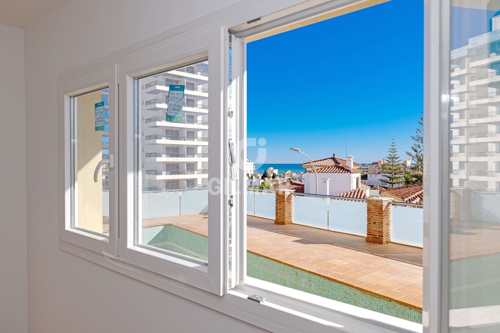 3 makuuhuone Asunto myytävänä paikassa Torremolinos mukana uima-altaan 
autotalli - 590 000 € (Ref: 9659778)