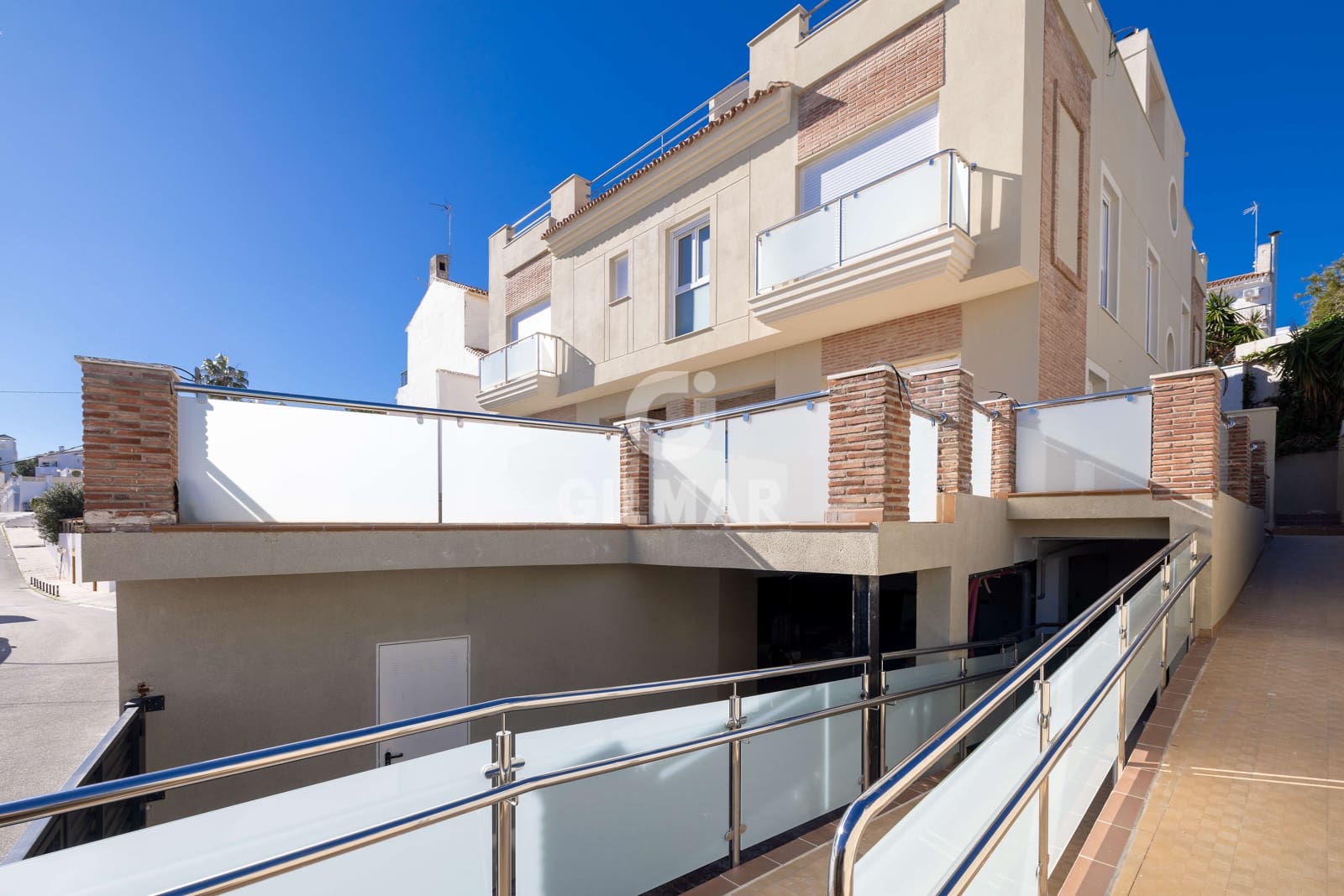 3 makuuhuone Asunto myytävänä paikassa Torremolinos mukana uima-altaan 
autotalli - 590 000 € (Ref: 9659778)