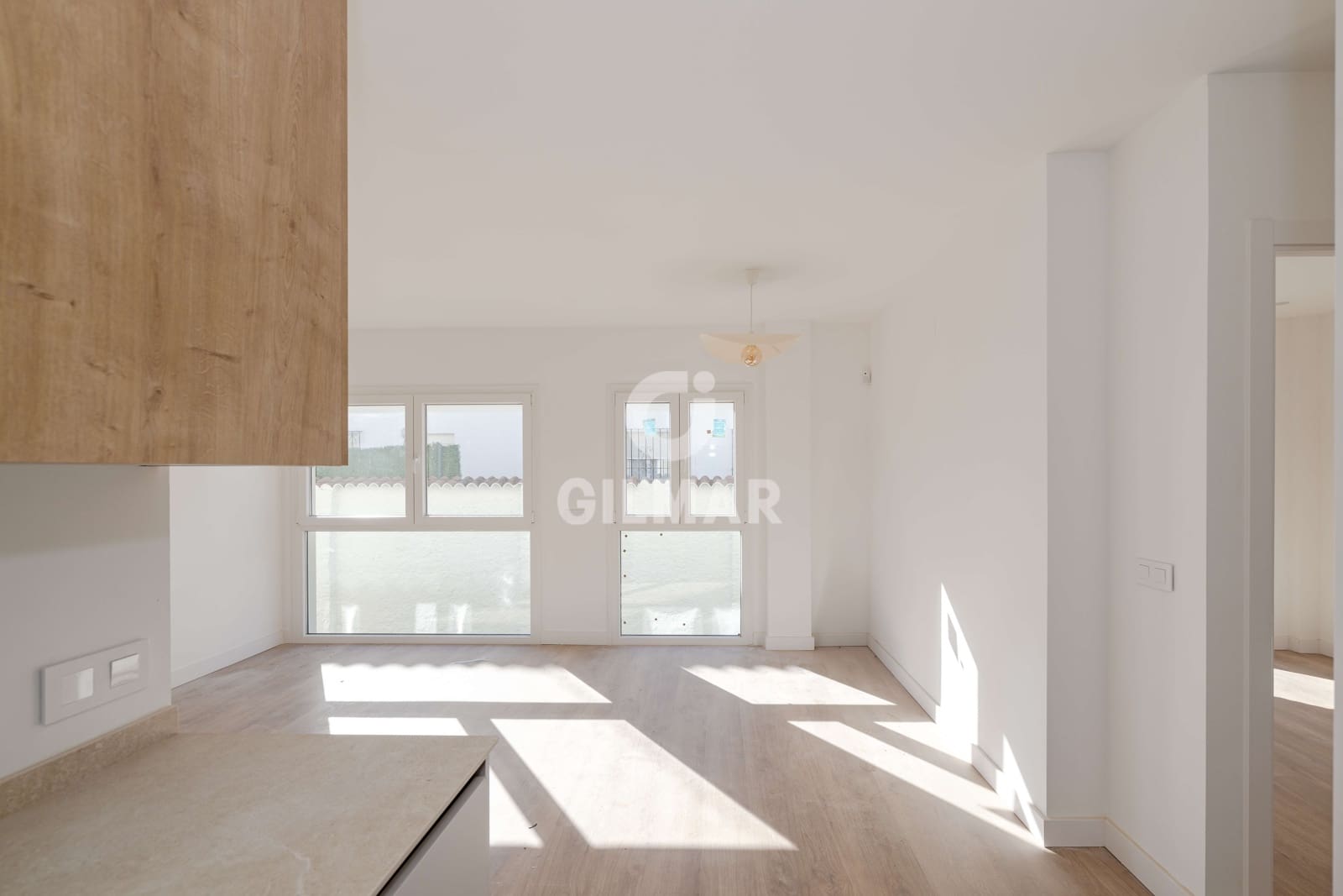 1 sypialnia Mieszkanie na sprzedaż w Torremolinos z basenem garażem - 299 000 € (Ref: 9659779)