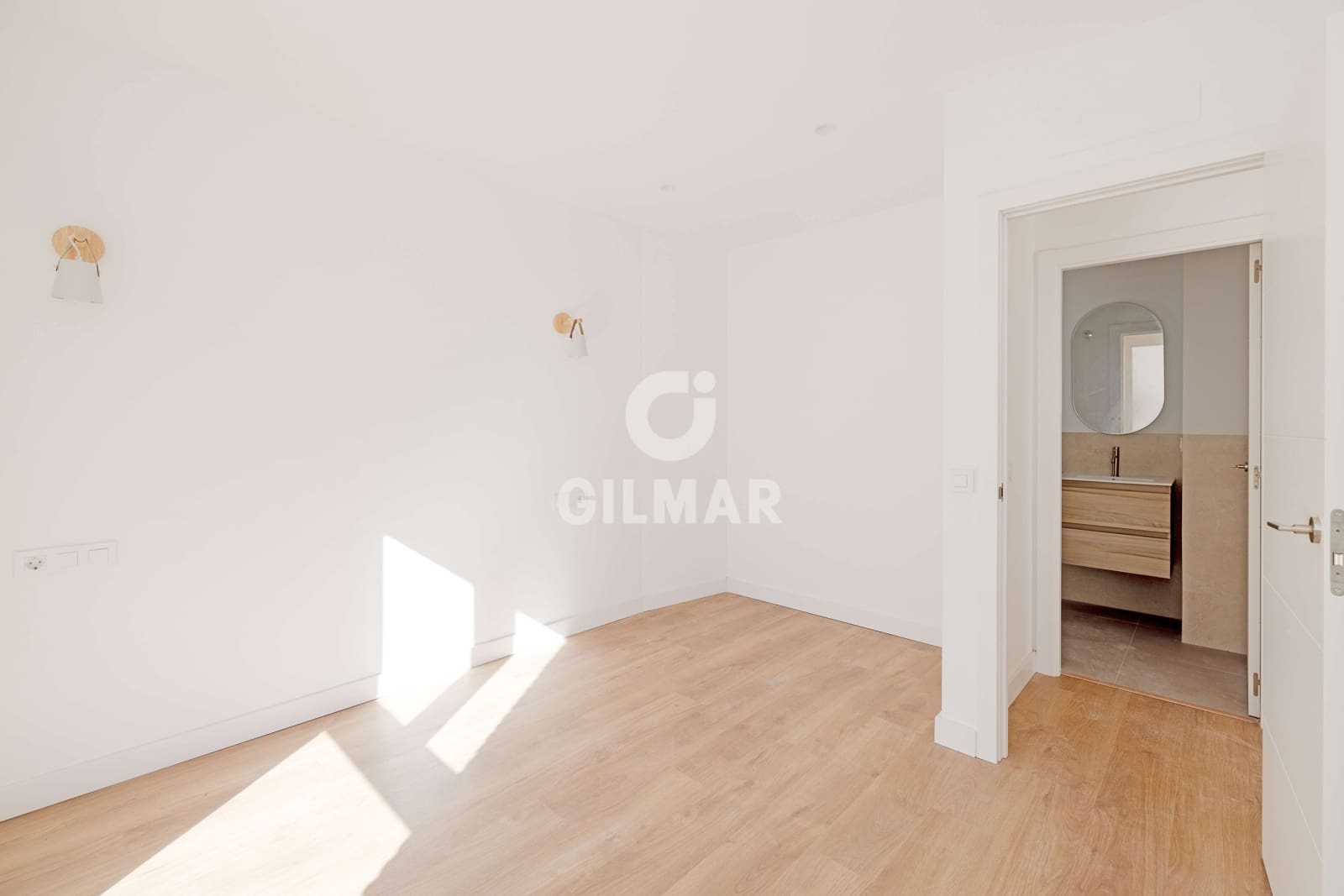 1 sypialnia Mieszkanie na sprzedaż w Torremolinos z basenem garażem - 299 000 € (Ref: 9659779)