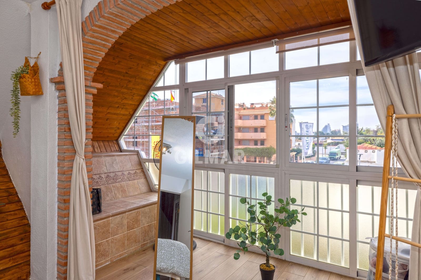 2 slaapkamer Flat te koop in Torremolinos met zwembad - € 265.000 (Ref: 9659783)
