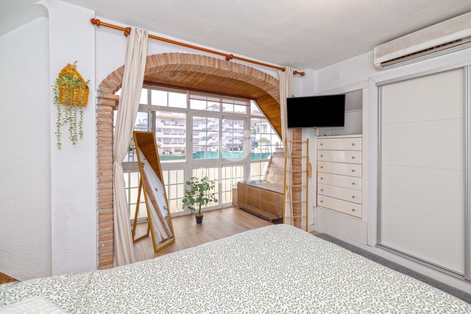 2 slaapkamer Flat te koop in Torremolinos met zwembad - € 265.000 (Ref: 9659783)