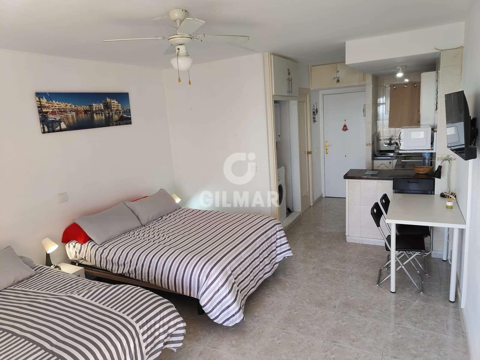 Studio na sprzedaż w Benalmadena Costa z basenem - 255 000 € (Ref: 9659784)