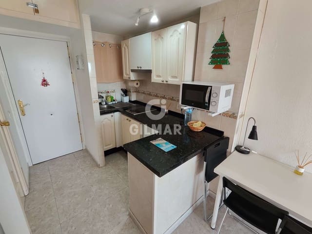 Studio na sprzedaż w Benalmadena Costa, Benalmádena z basenem - 255 000 € (Ref: 9659784)