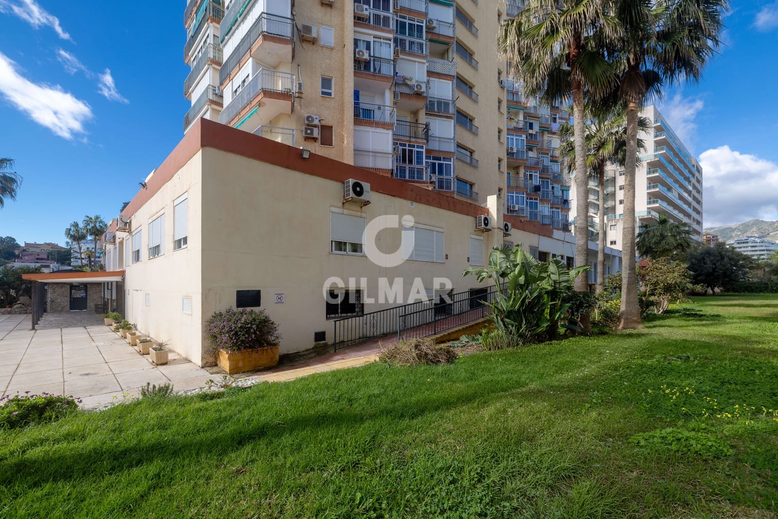 Studio na sprzedaż w Benalmadena Costa z basenem garażem - 176 500 € (Ref: 9659788)