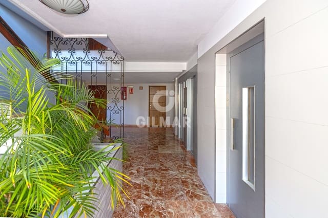 Studio na sprzedaż w Benalmadena Costa, Benalmádena z basenem garażem - 176 500 € (Ref: 9659788)
