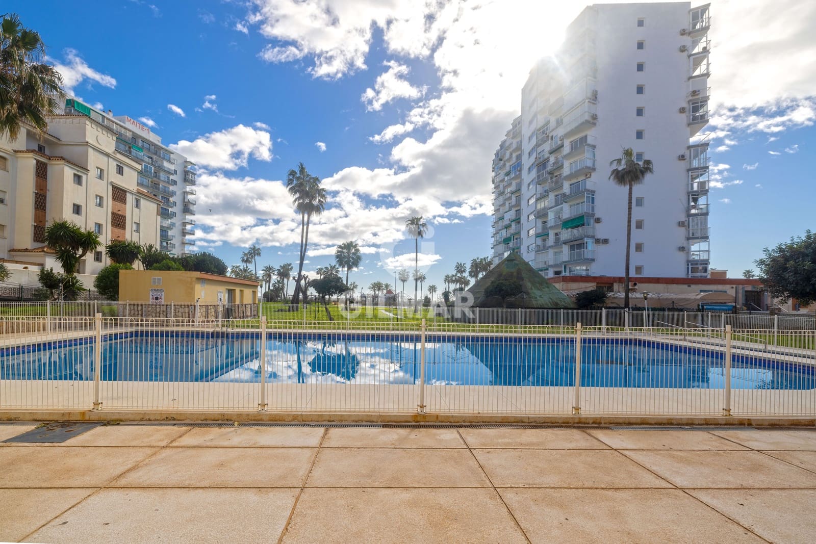 Studio na sprzedaż w Benalmadena Costa z basenem garażem - 176 500 € (Ref: 9659788)