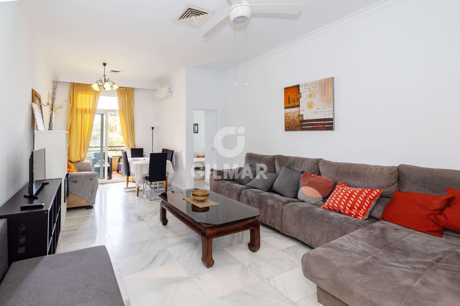2 slaapkamer Flat te koop in Torrequebrada met zwembad garage - € 345.000 (Ref: 9659790)