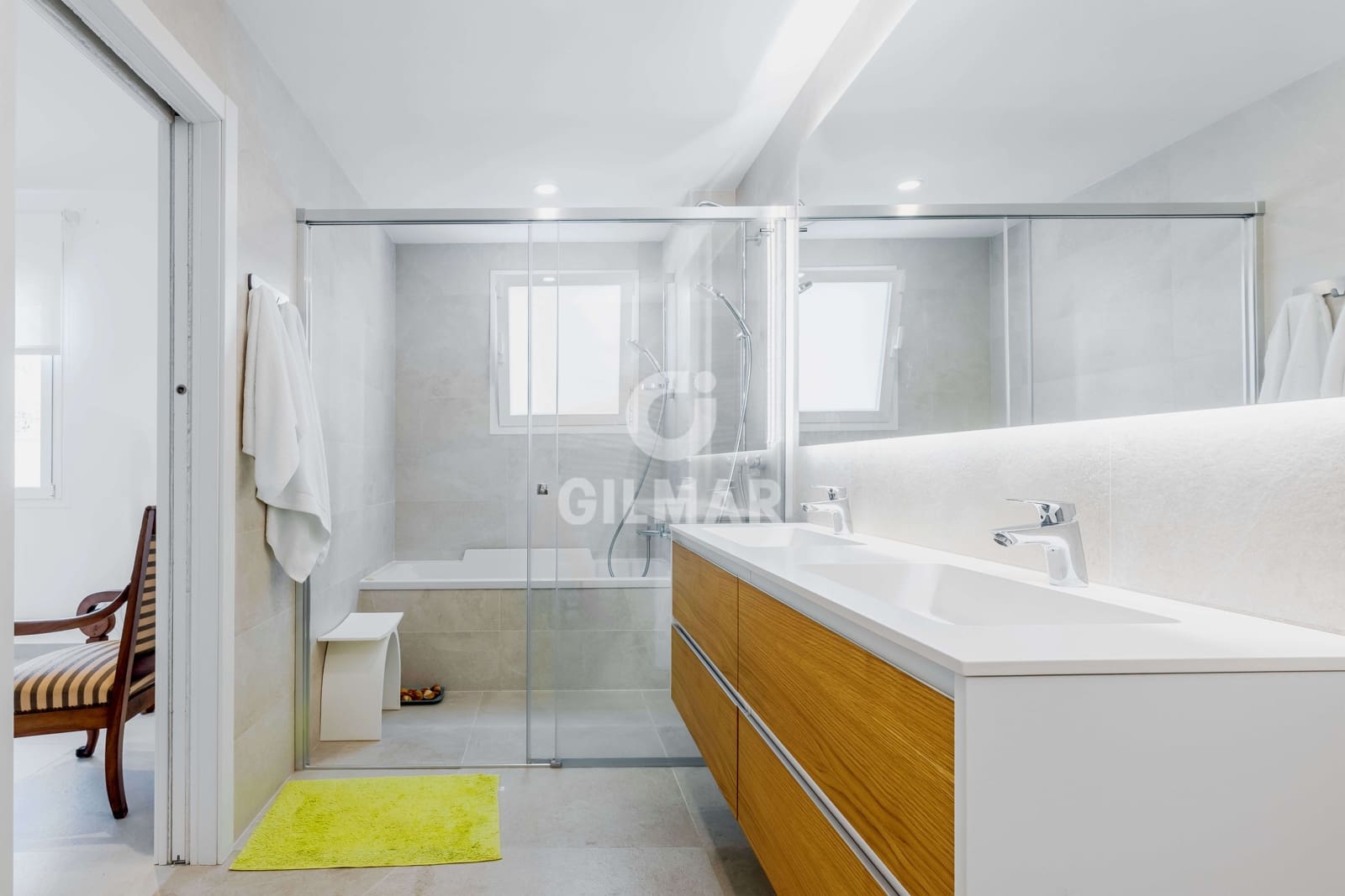 2 bedroom Flat for sale in Benalmadena Costa with pool garage - € 1,100,000 (Ref: 9659792)