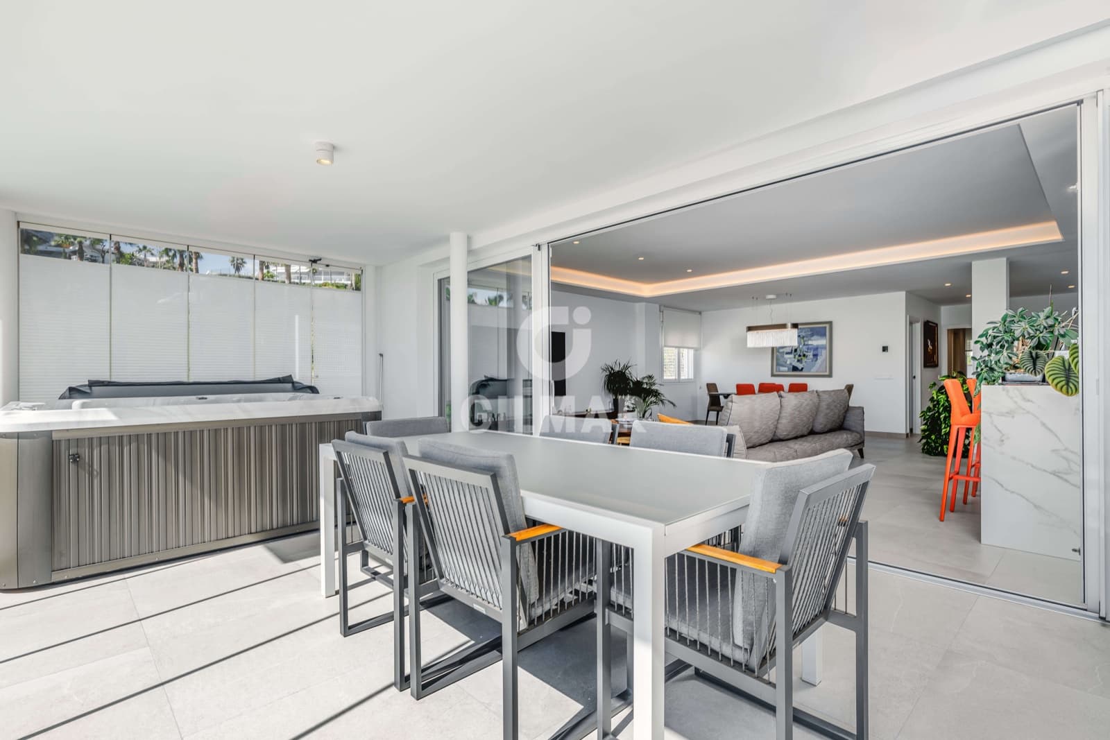 2 bedroom Flat for sale in Benalmadena Costa with pool garage - € 1,100,000 (Ref: 9659792)