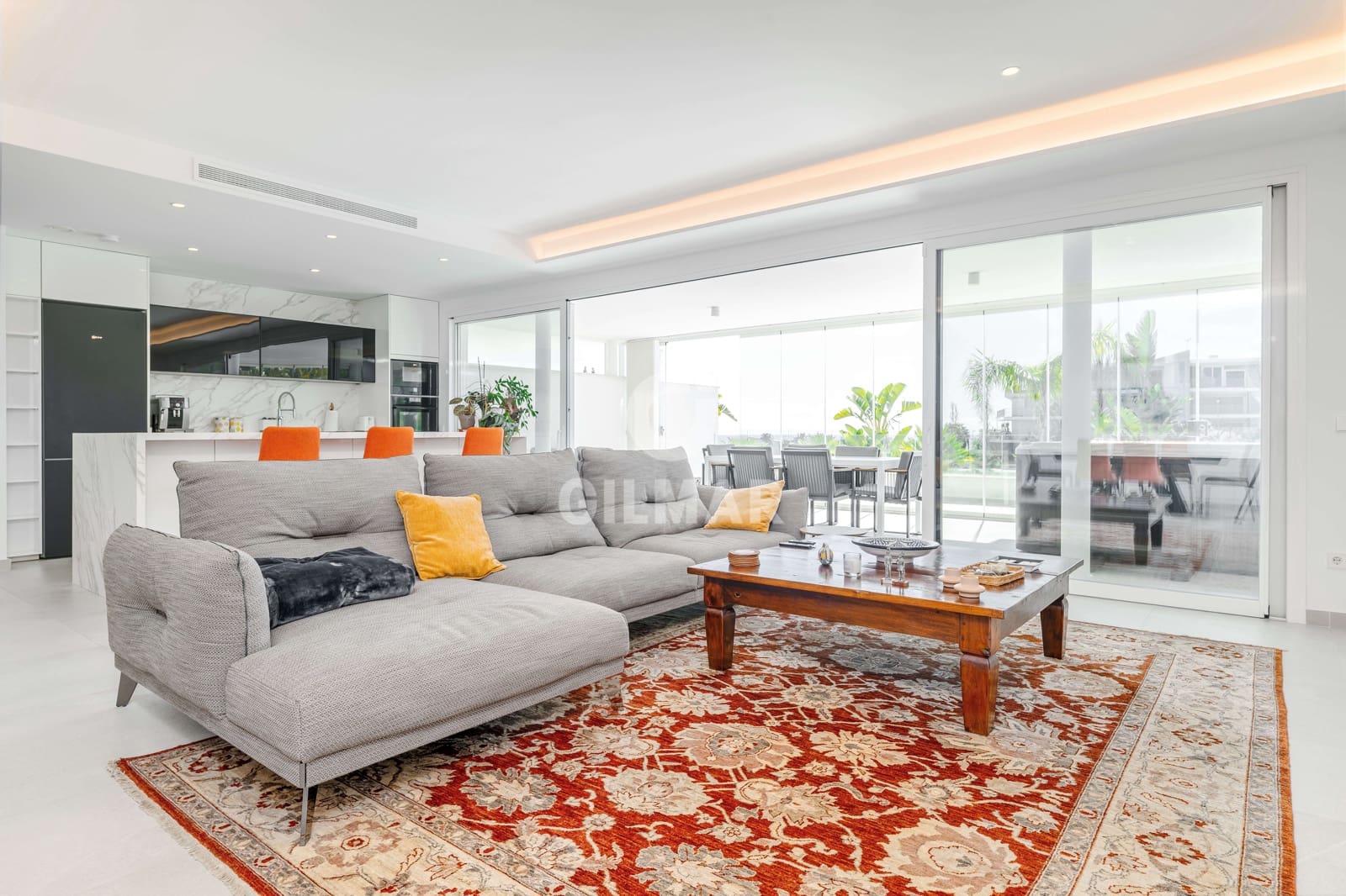 2 bedroom Flat for sale in Benalmadena Costa with pool garage - € 1,100,000 (Ref: 9659792)