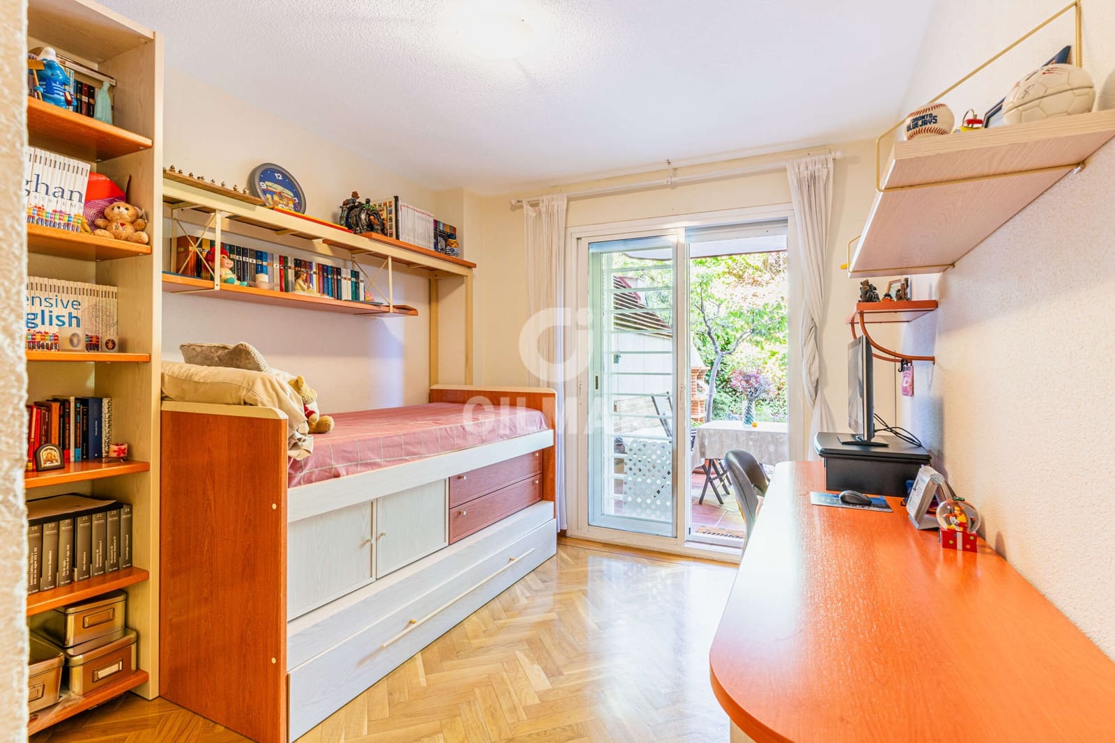 4 soveværelse Lejlighed til salg i Majadahonda med swimmingpool garage - € 950.000 (Ref: 9667104)