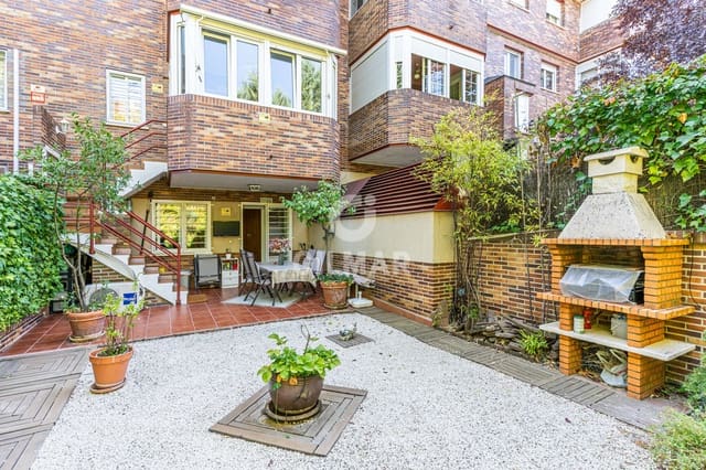 4 soveværelse Lejlighed til salg i Majadahonda med swimmingpool garage - € 950.000 (Ref: 9667104)