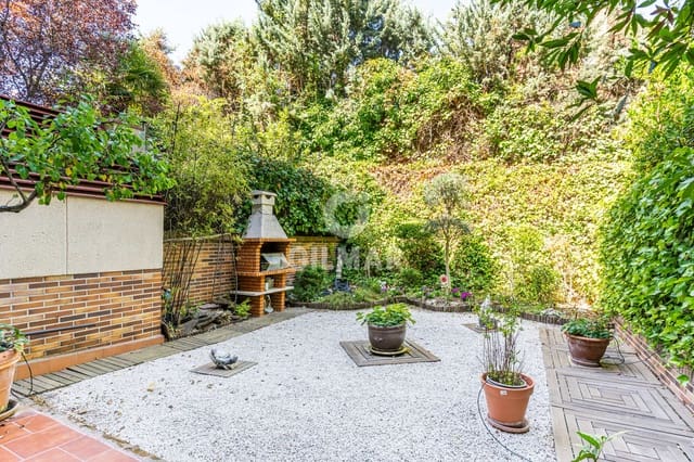 4 soveværelse Lejlighed til salg i Majadahonda med swimmingpool garage - € 950.000 (Ref: 9667104)