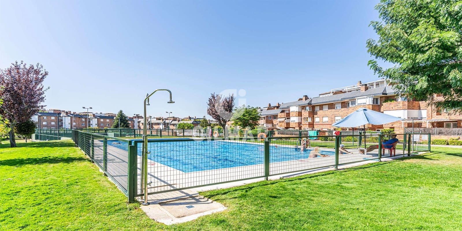 4 soveværelse Lejlighed til salg i Majadahonda med swimmingpool garage - € 950.000 (Ref: 9667104)