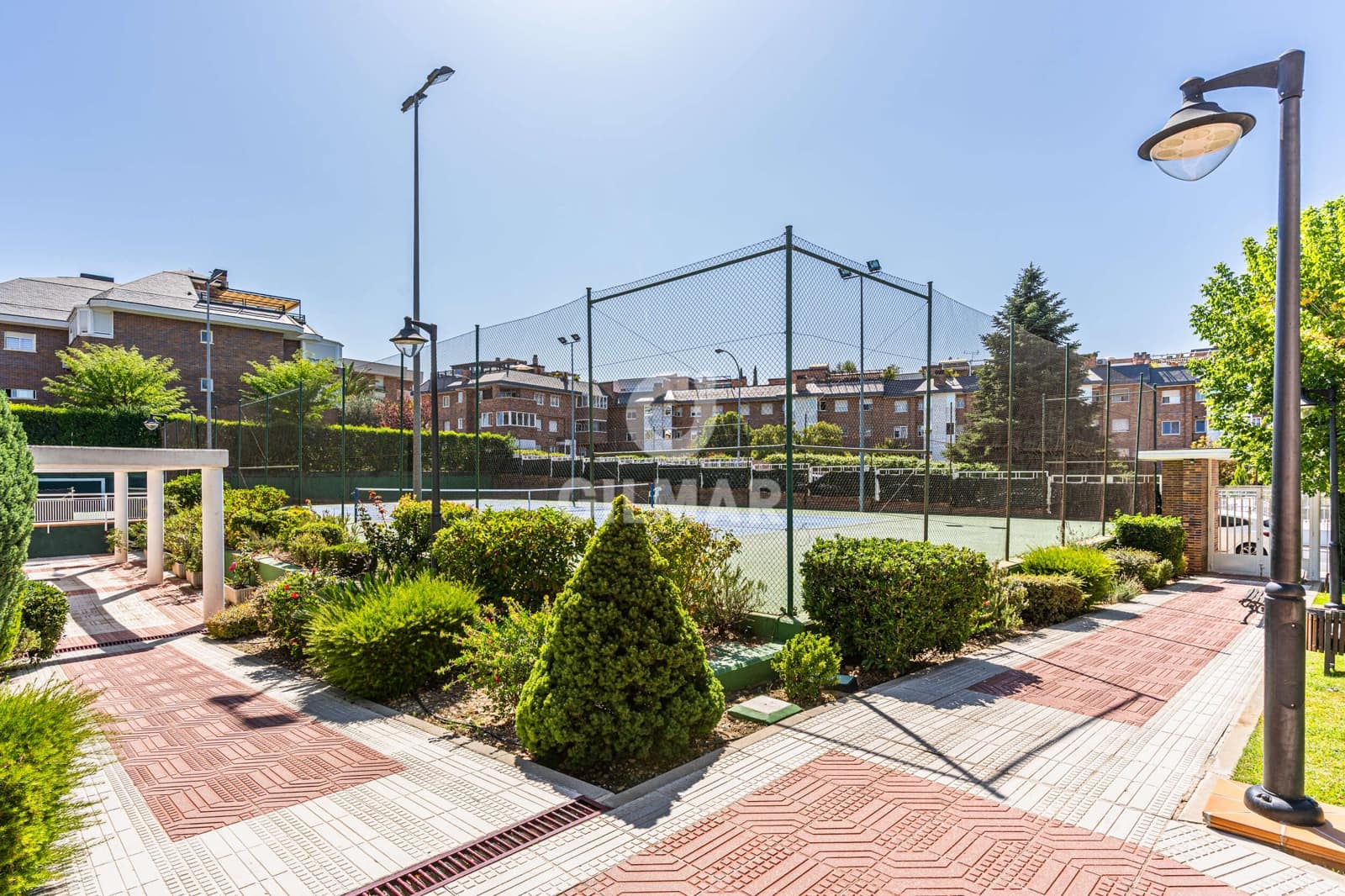 4 soveværelse Lejlighed til salg i Majadahonda med swimmingpool garage - € 950.000 (Ref: 9667104)