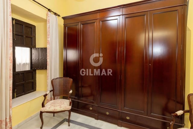 6 sovrum Radhus till salu i Santa Cruz, Sevilla stad - 790 000 € (Ref: 9669214)