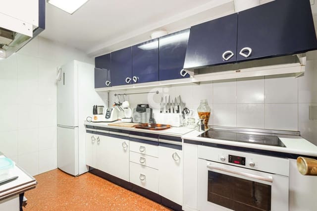 4 slaapkamer Flat te koop in Sevilla stad met garage - € 630.000 (Ref: 9669217)