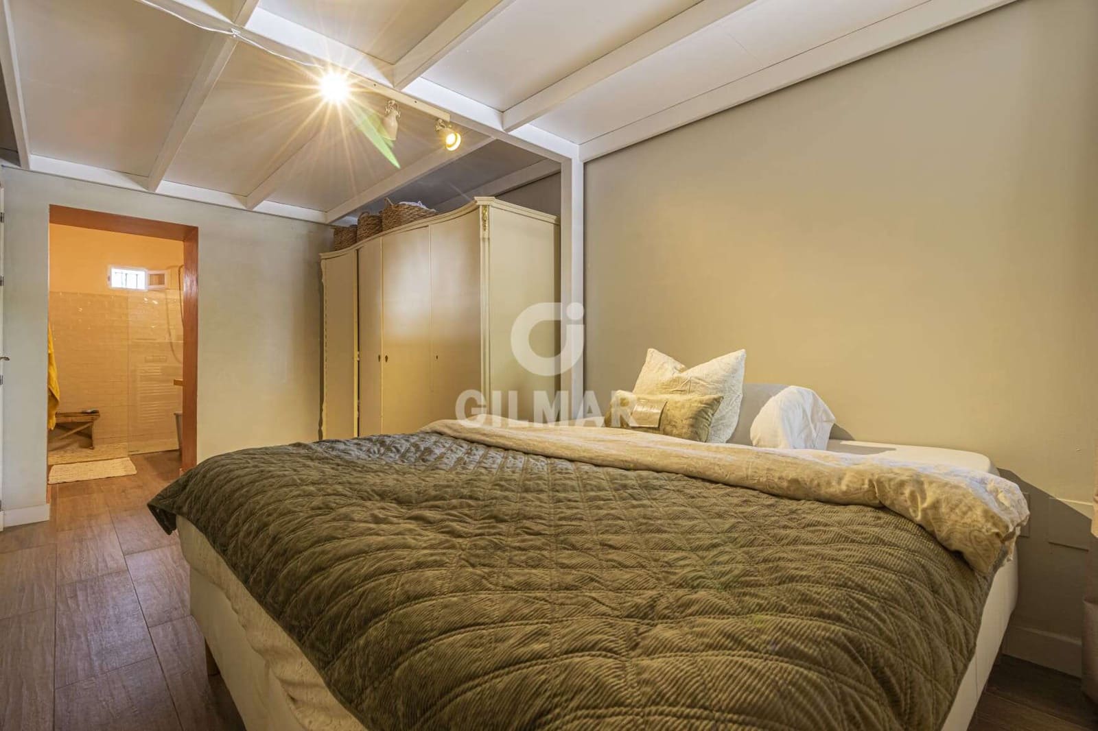 2 bedroom Flat for sale in Jerez de la Frontera with garage - € 335,000 (Ref: 9669219)