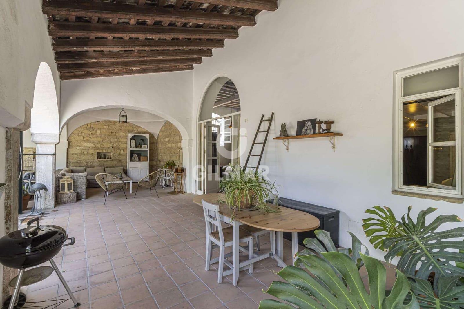 2 bedroom Flat for sale in Jerez de la Frontera with garage - € 335,000 (Ref: 9669219)