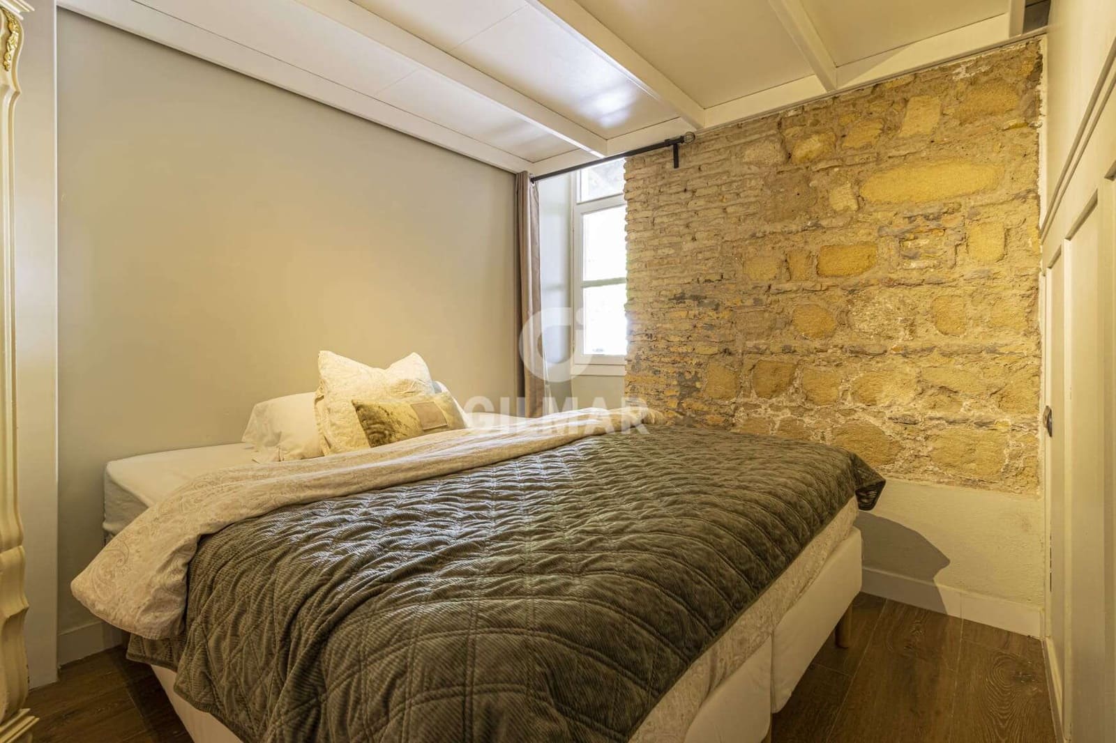 2 bedroom Flat for sale in Jerez de la Frontera with garage - € 335,000 (Ref: 9669219)