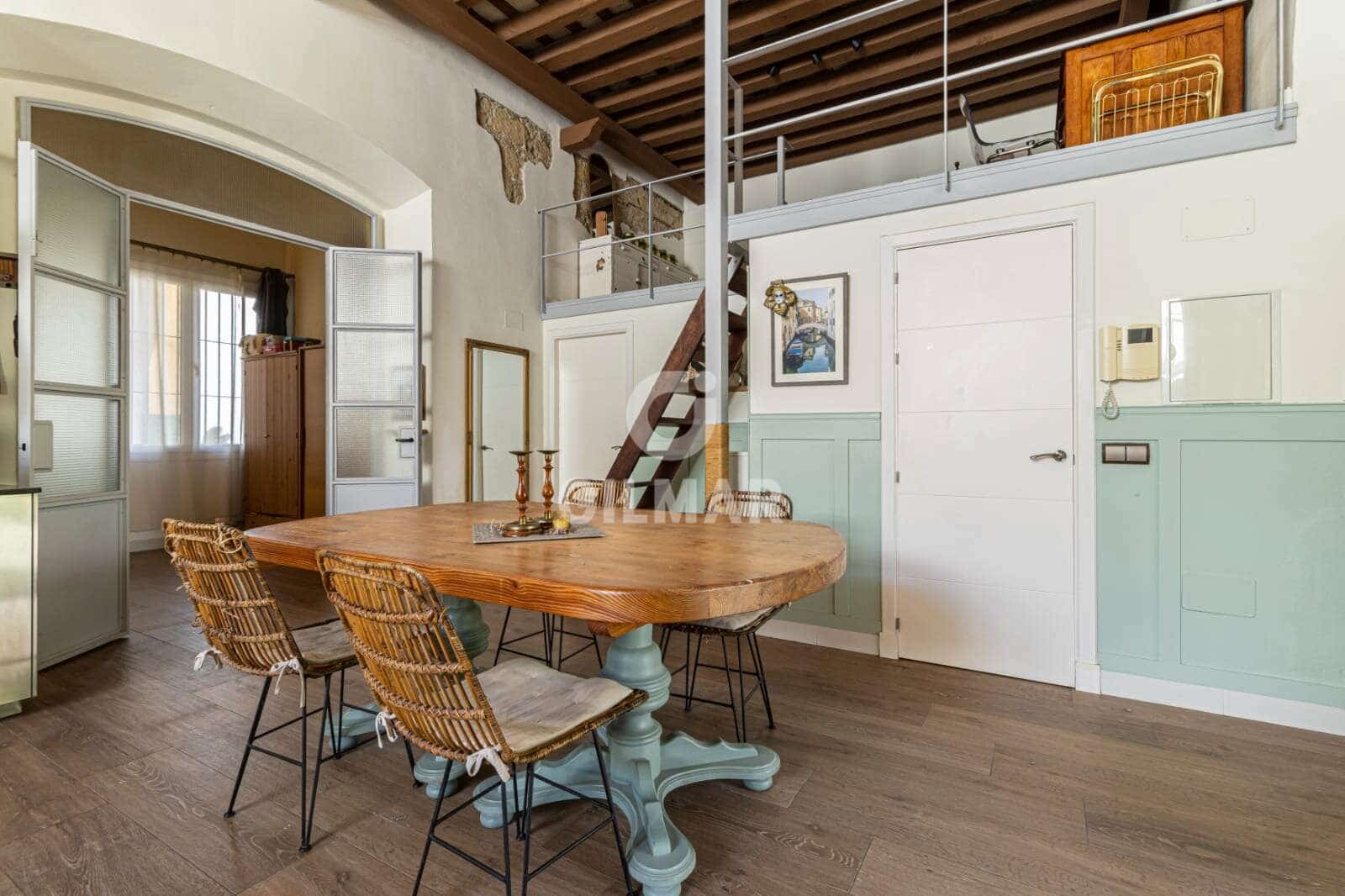 2 bedroom Flat for sale in Jerez de la Frontera with garage - € 335,000 (Ref: 9669219)