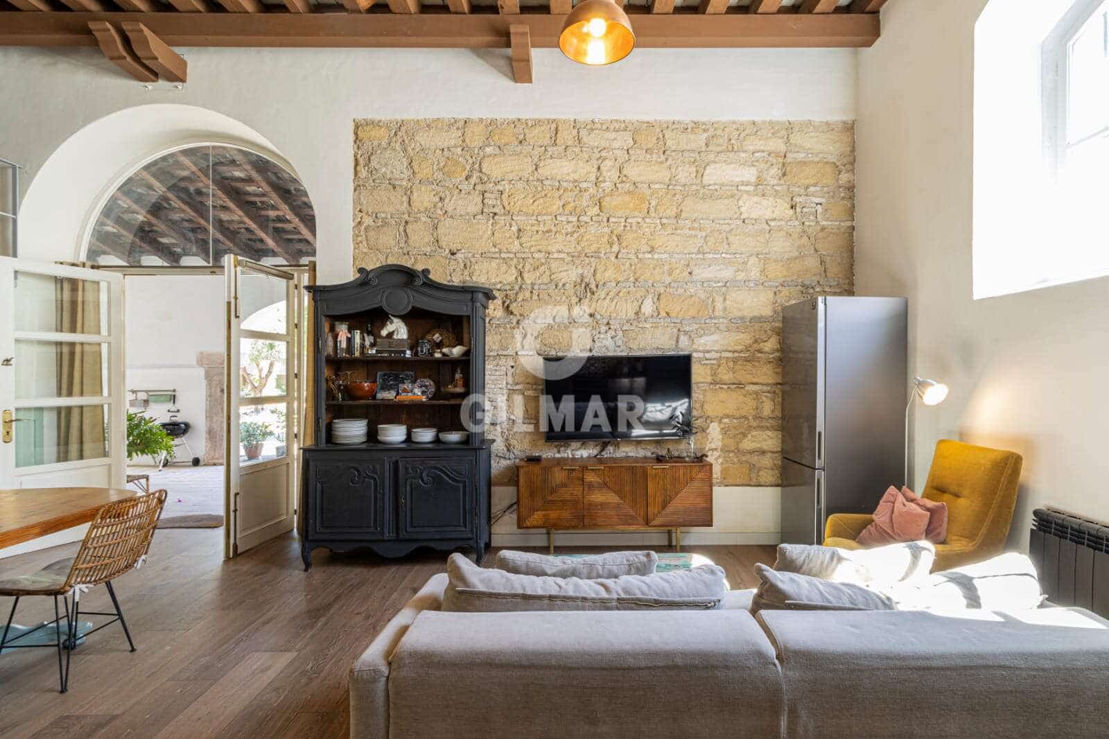 2 bedroom Flat for sale in Jerez de la Frontera with garage - € 335,000 (Ref: 9669219)