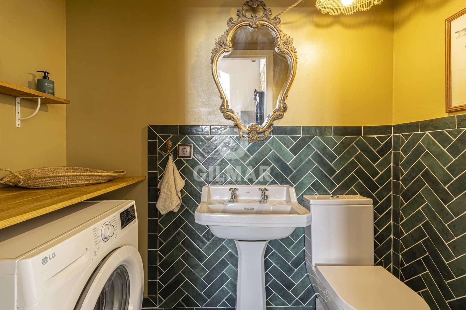 2 bedroom Flat for sale in Jerez de la Frontera with garage - € 335,000 (Ref: 9669219)