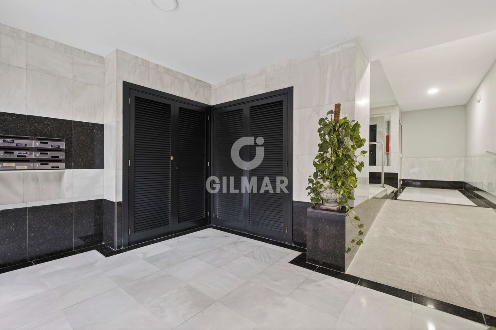 4 quarto Apartamento para venda em Sevilha cidade com garagem - 498 000 € (Ref: 9669220)