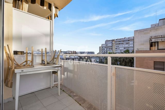 4 Zimmer Wohnung zu verkaufen in Huerta de Santa Teresa, Sevilla Stadt mit Garage - 498.000 € (Ref: 9669220)