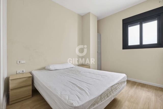 1 quarto Apartamento para venda em Triana Este, Sevilha cidade com garagem - 350 000 € (Ref: 9669221)
