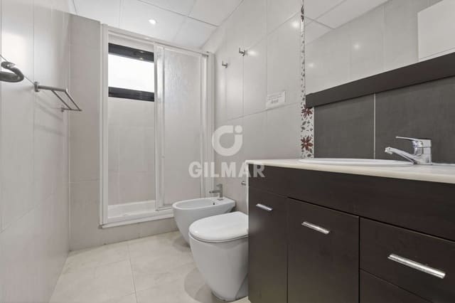 1 quarto Apartamento para venda em Triana Este, Sevilha cidade com garagem - 350 000 € (Ref: 9669221)