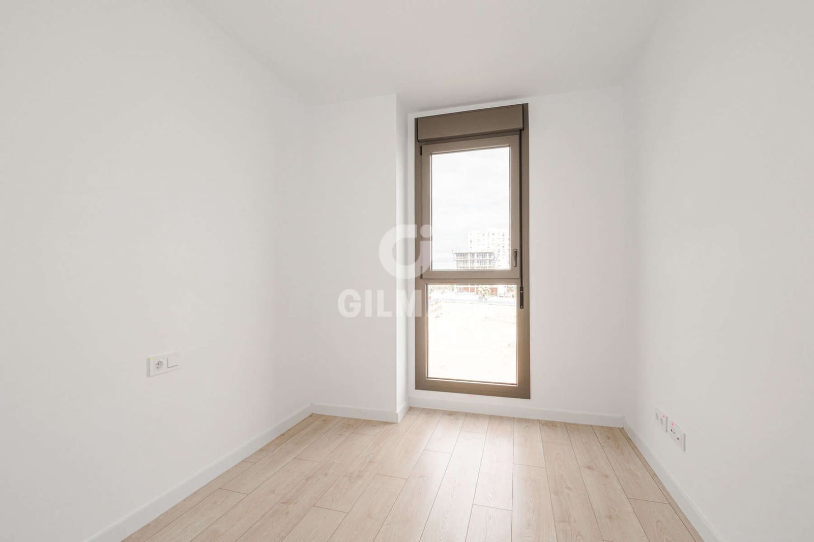 Piso de 4 habitaciones en Tomares en venta con piscina garaje - 415.000 € (Ref: 9669224)