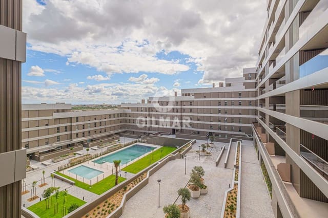 4 quarto Apartamento para venda em Tomares com piscina garagem - 415 000 € (Ref: 9669224)