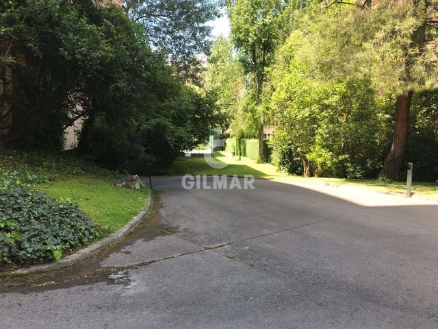 Garage zu verkaufen in Mirasierra, Madrid Stadt - 31.000 € (Ref: 9669229)