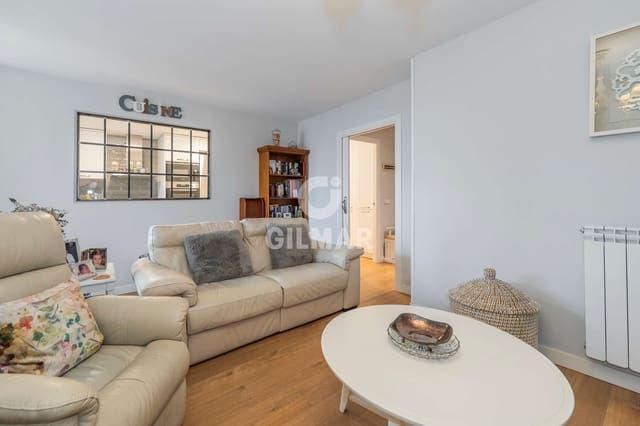 4 makuuhuone Asunto myytävänä paikassa La Paz, Madrid kaupunki mukana uima-altaan 
autotalli - 875 000 € (Ref: 9669238)