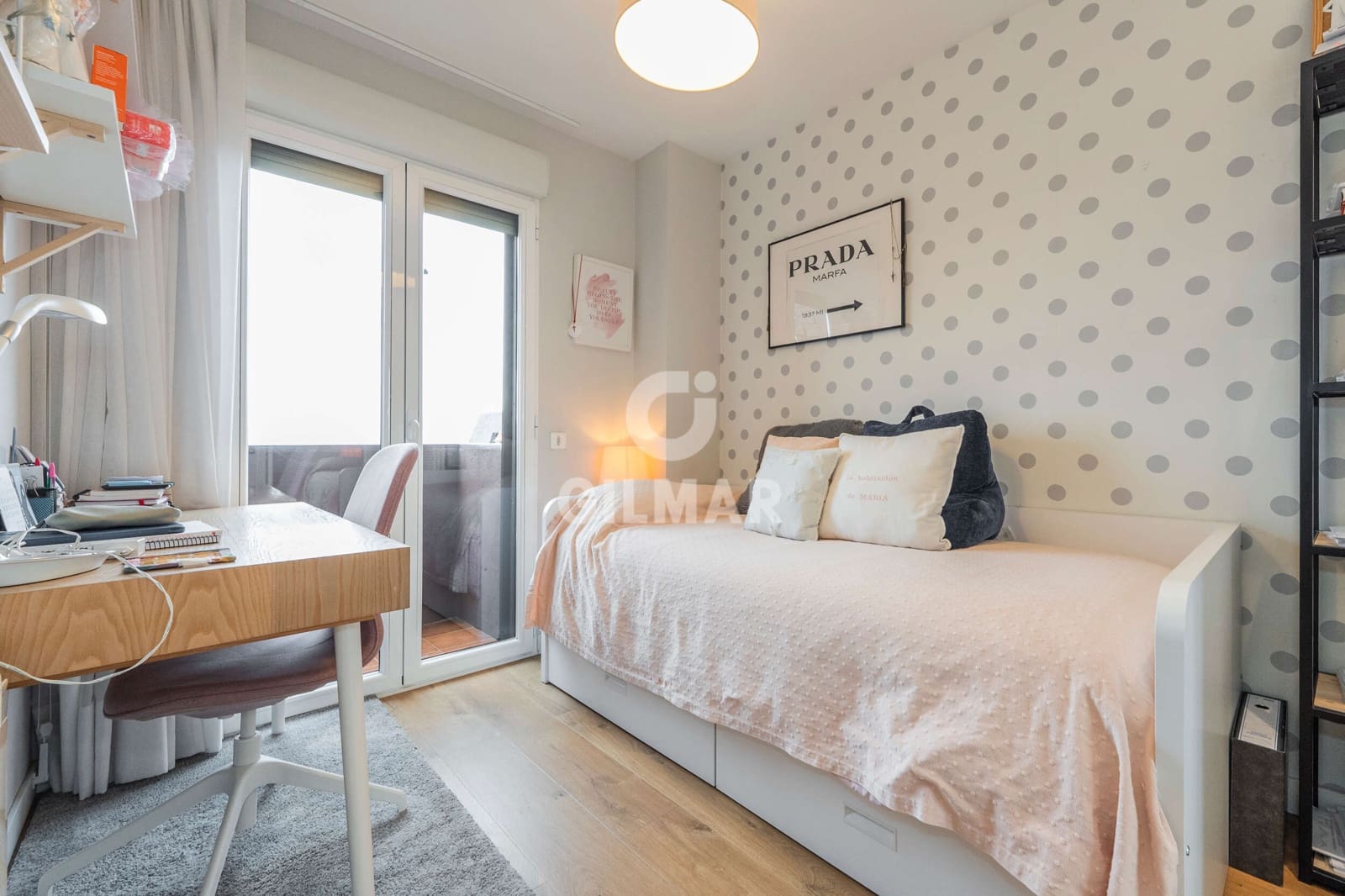 4 makuuhuone Asunto myytävänä paikassa Madrid kaupunki mukana uima-altaan 
autotalli - 875 000 € (Ref: 9669238)