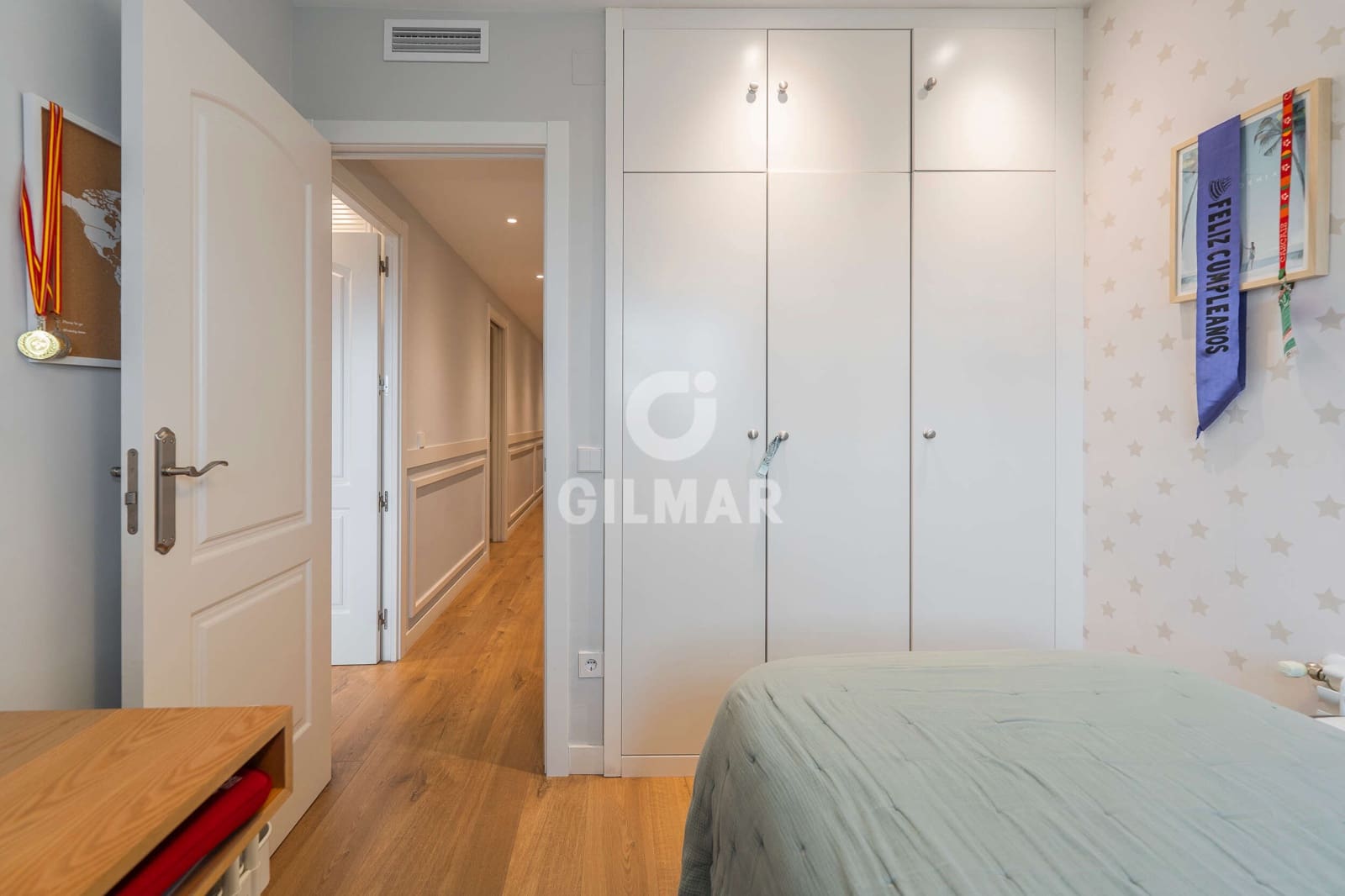 4 makuuhuone Asunto myytävänä paikassa Madrid kaupunki mukana uima-altaan 
autotalli - 875 000 € (Ref: 9669238)