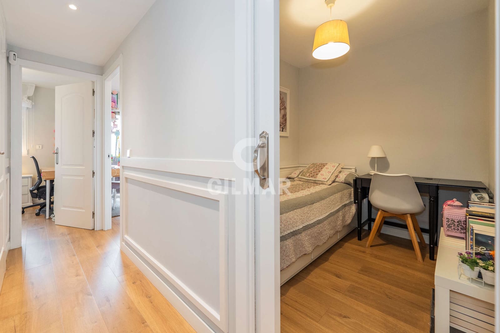 4 makuuhuone Asunto myytävänä paikassa Madrid kaupunki mukana uima-altaan 
autotalli - 875 000 € (Ref: 9669238)