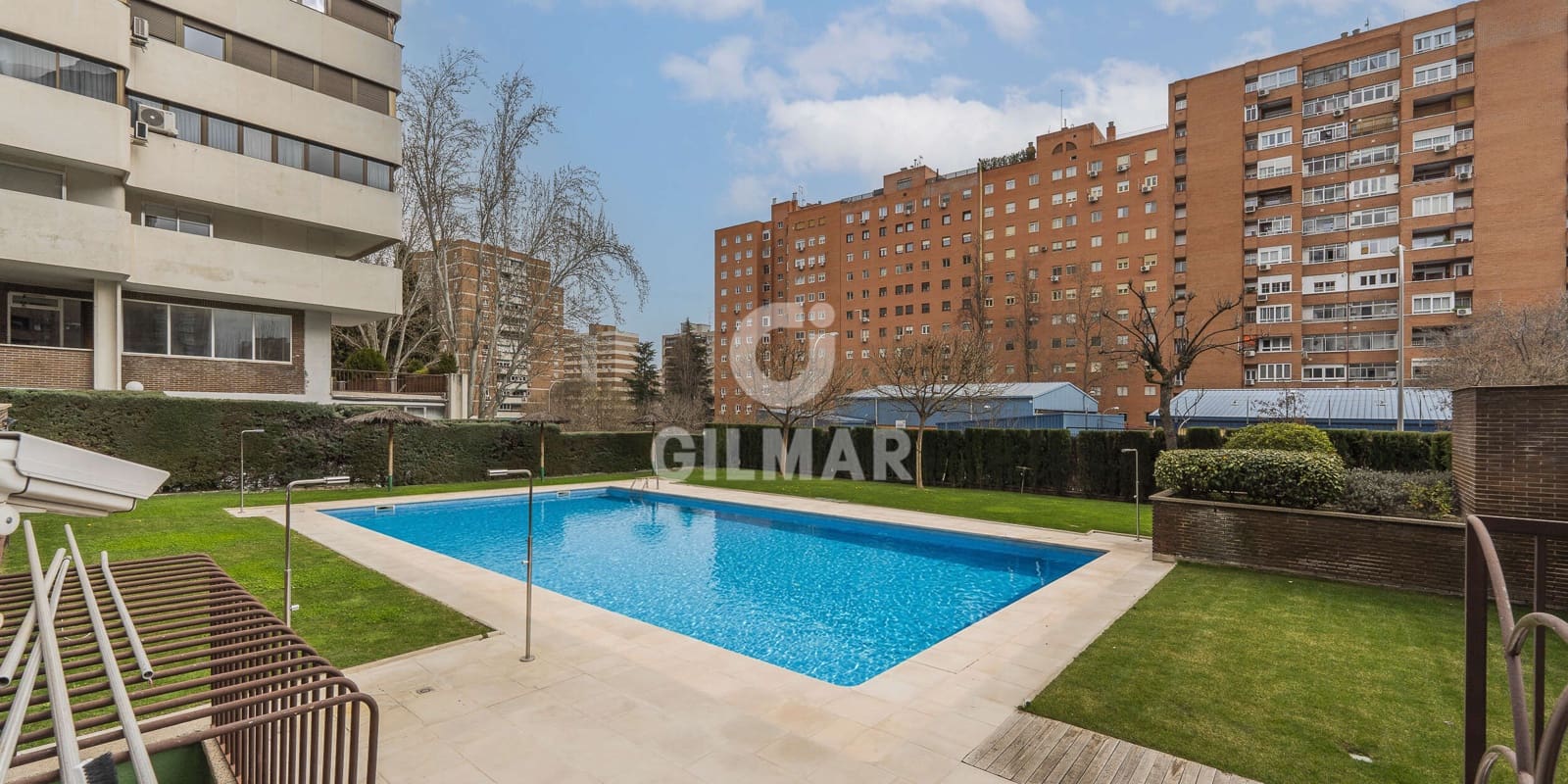 4 makuuhuone Asunto myytävänä paikassa Madrid kaupunki mukana uima-altaan 
autotalli - 875 000 € (Ref: 9669238)